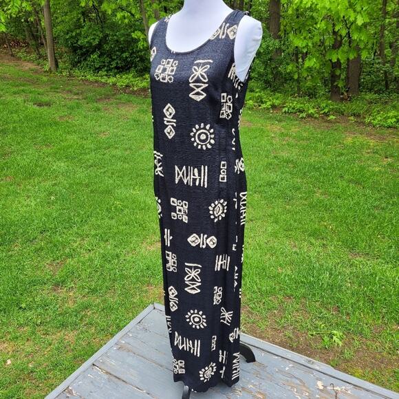 Black Tribal Pattern Sleeveless Maxi Dress size Medium - Picture 2 of 8